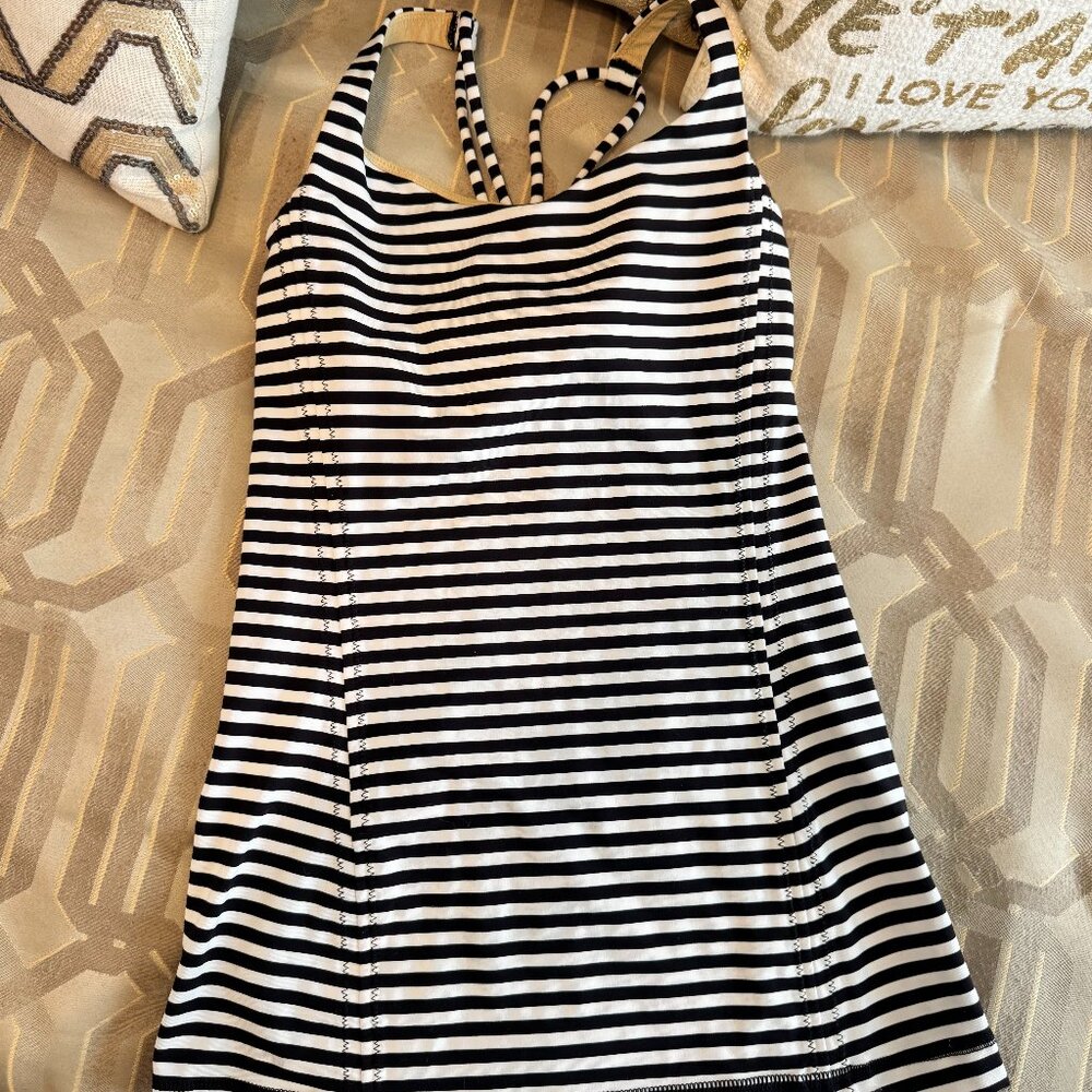 Lululemon Workout Top Size XS